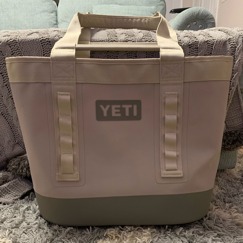 Yeti Camino 35 bag